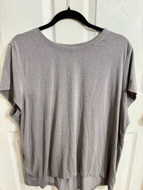 Athleta Relaxed Short-Sleeve Tee in Heather Gray